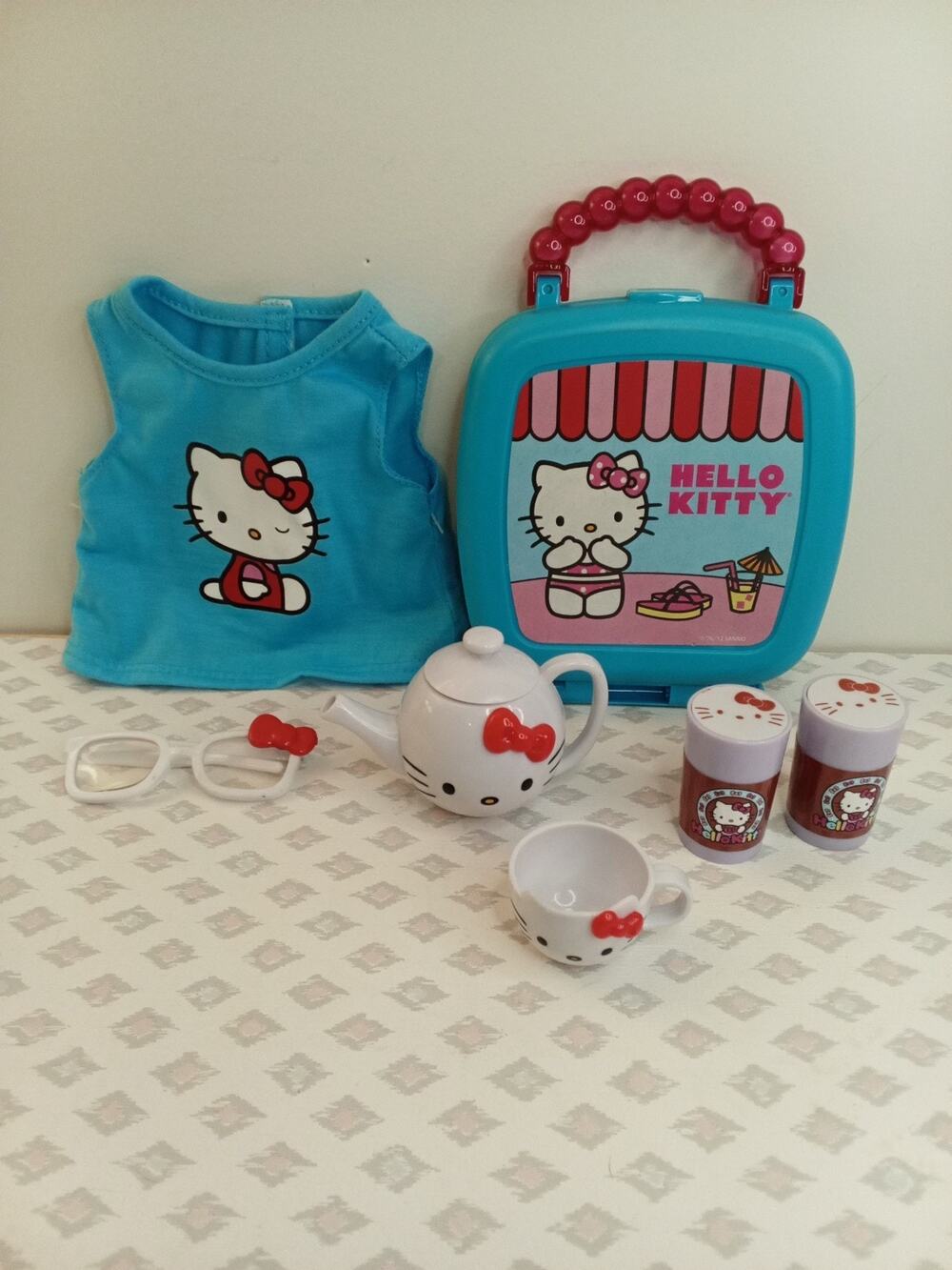 Hello Kitty Lot
